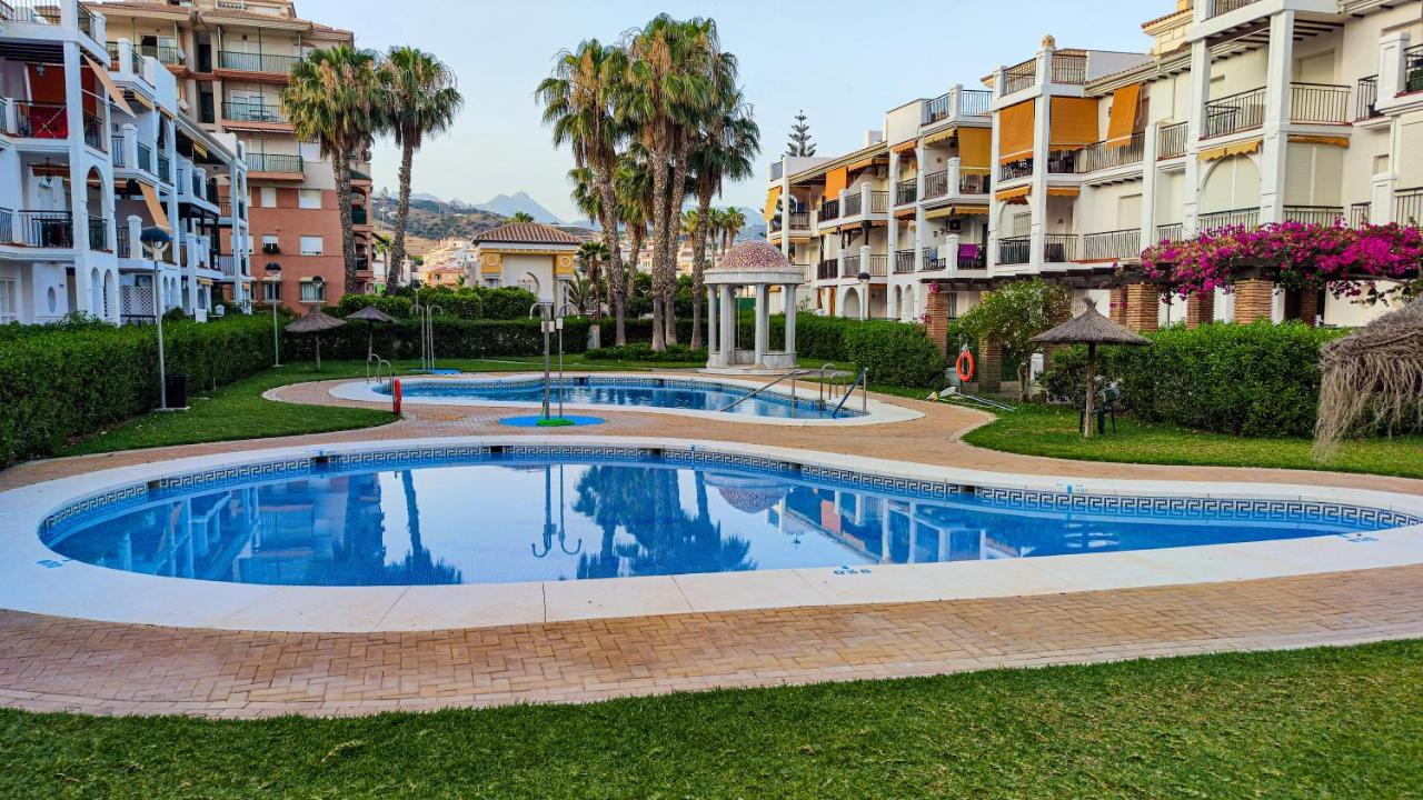Laguna Beach Costasol - Alojamientos La Torre Торрокс-Коста Экстерьер фото