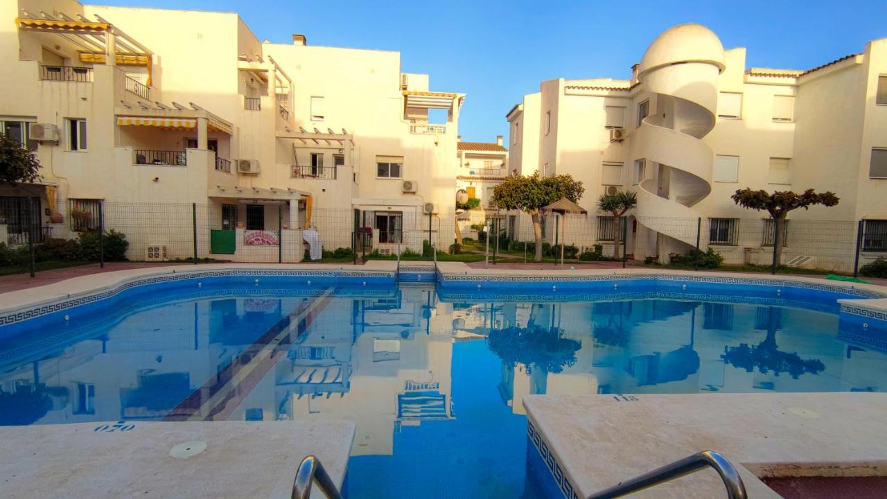 Laguna Beach Costasol - Alojamientos La Torre Торрокс-Коста Экстерьер фото