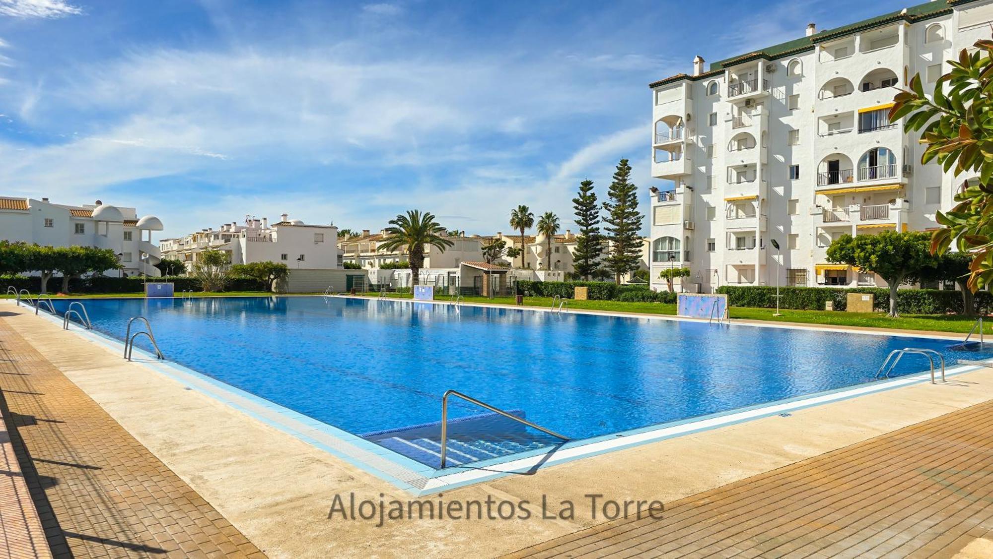 Laguna Beach Costasol - Alojamientos La Torre Торрокс-Коста Экстерьер фото